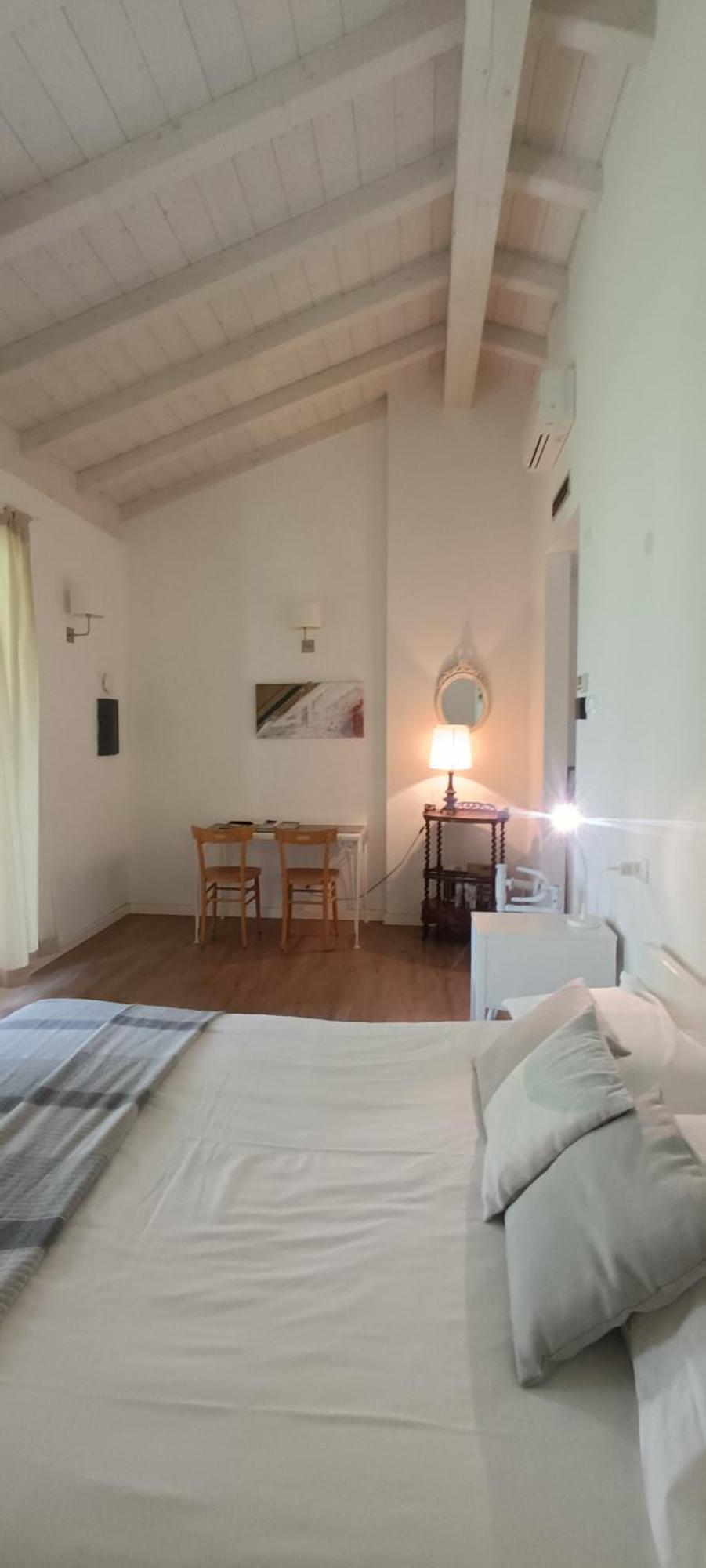 Cascina Borgofrancone Aparthotel Gera Lario Exteriör bild